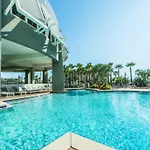Laketown Wharf 905