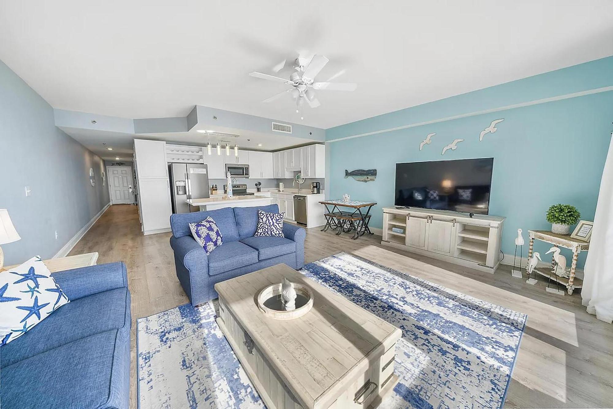 Holiday home Laketown Wharf 905