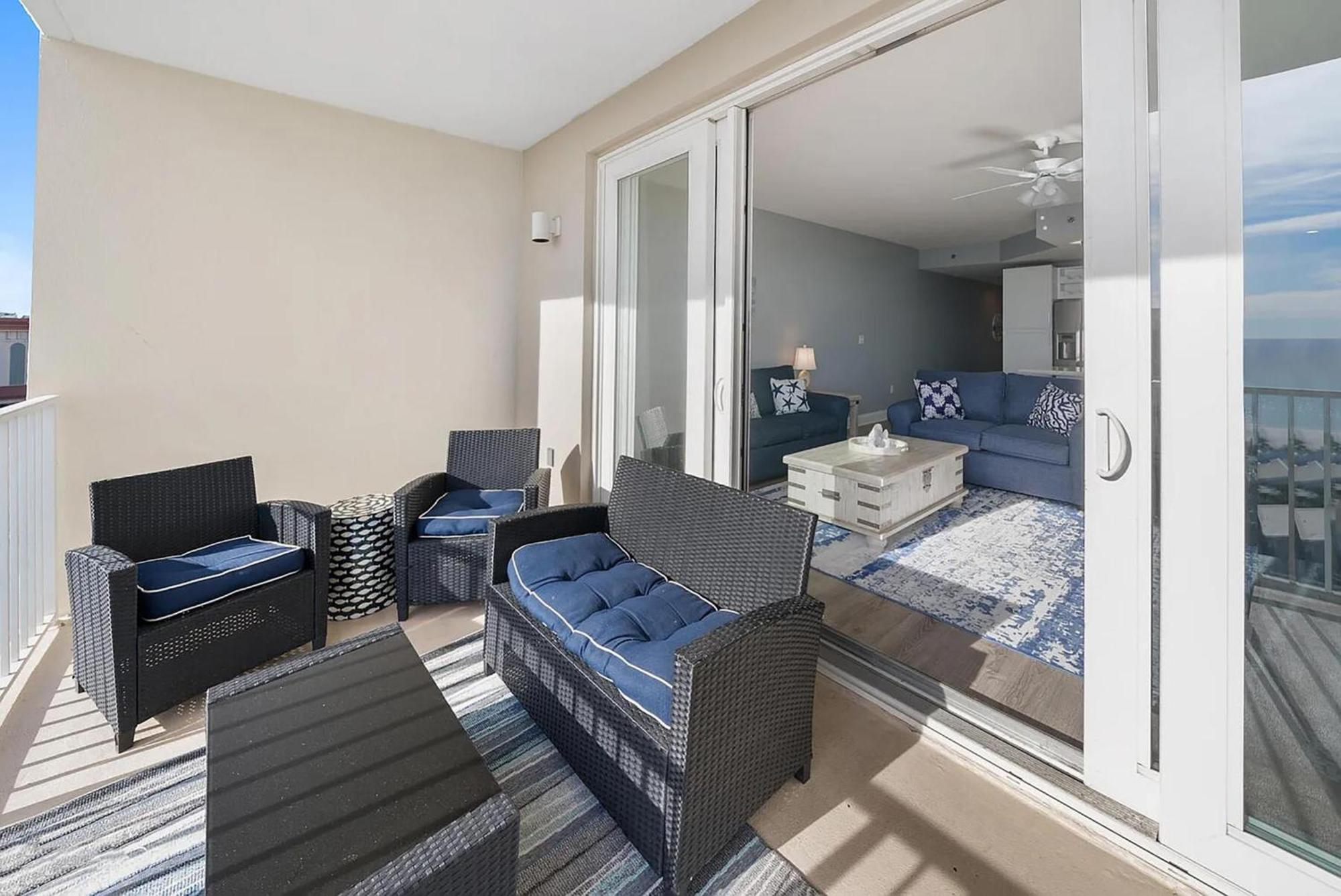Holiday home Laketown Wharf 905